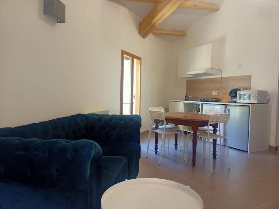 Le Clos Du Pin Thezan-les-Beziers Exterior foto
